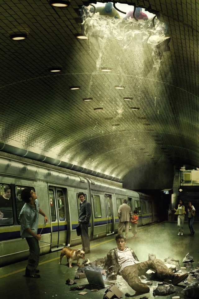 Провалившийся в метро обои