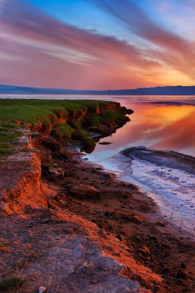 Озеро на закате обои