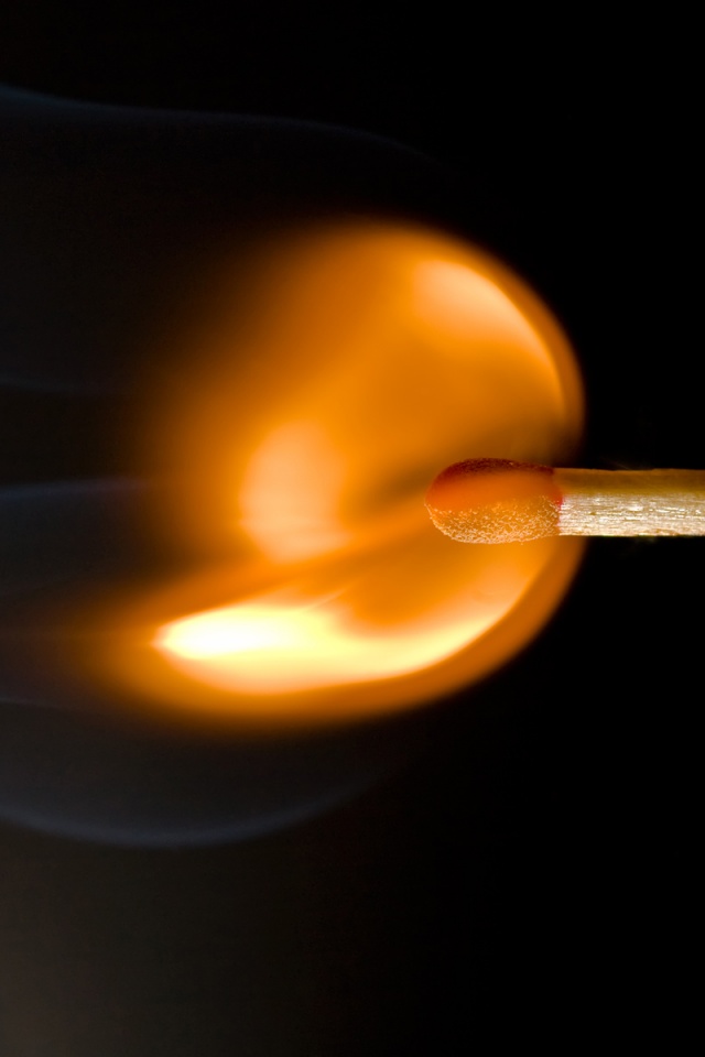 Горящая спичка обои