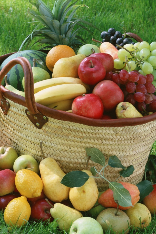 Корзина с фруктами обои