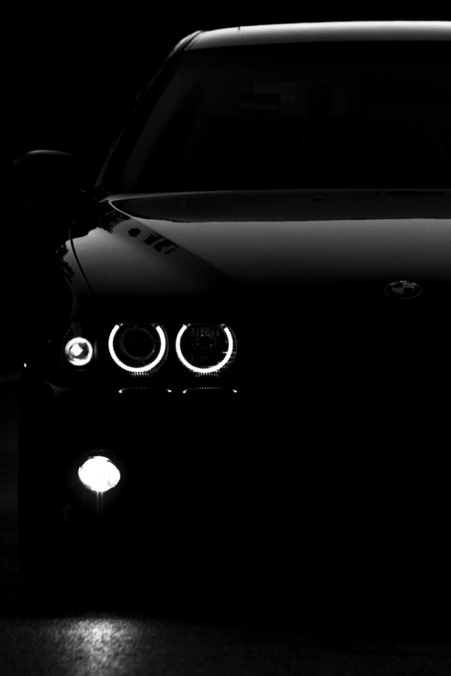 Чёрный BMW обои