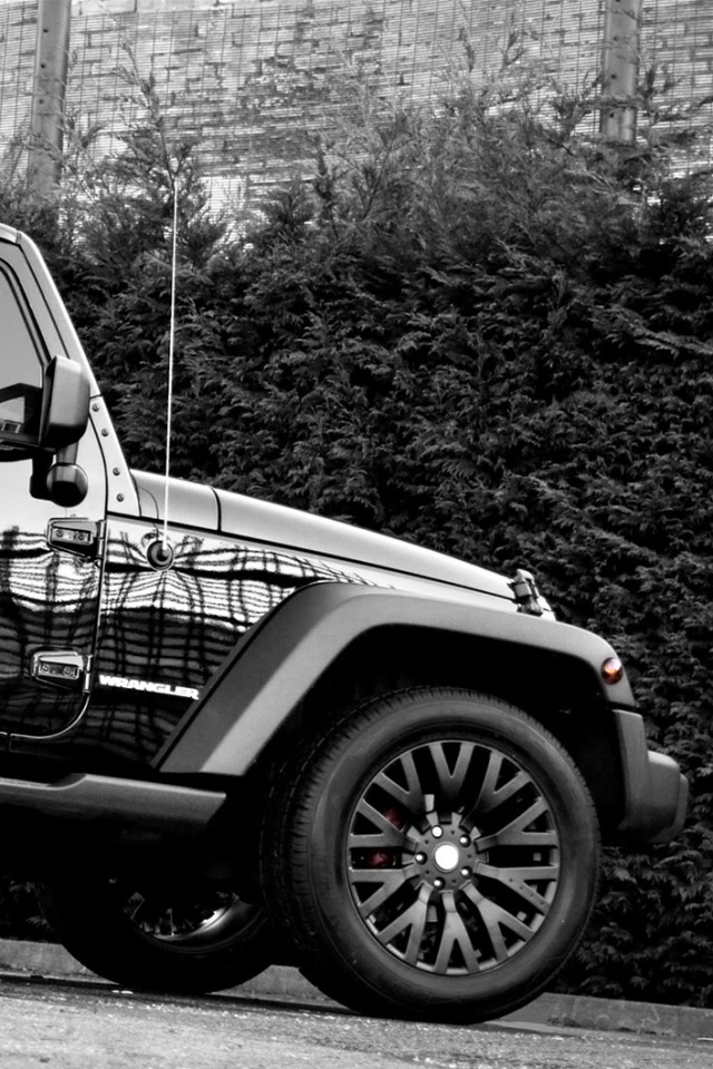 Черный внедорожник обои