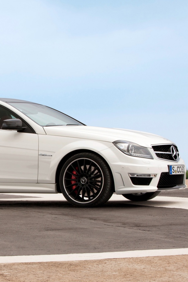 Mecedes C63 обои