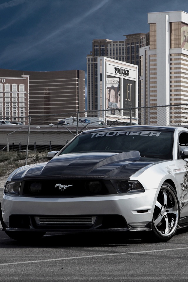 Тюнингованный Форд Мустанг обои