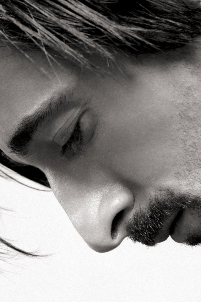 Чёрно-белое фото обои