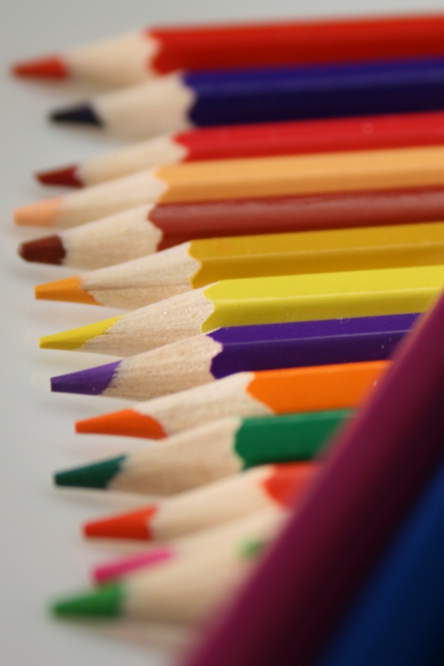 Цветные карандаши обои
