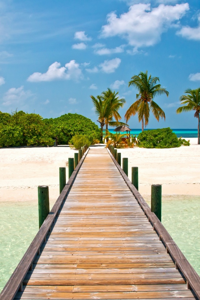 Пирс на тропическом острове обои