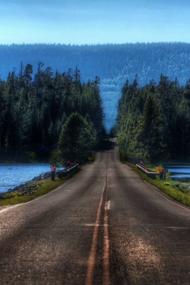 Дорога через озеро обои