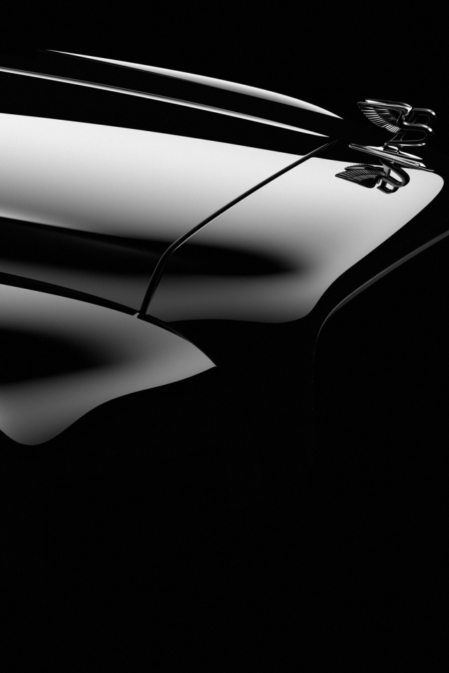 Капот чёрного авто обои