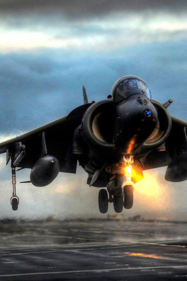 Истребитель на взлете обои