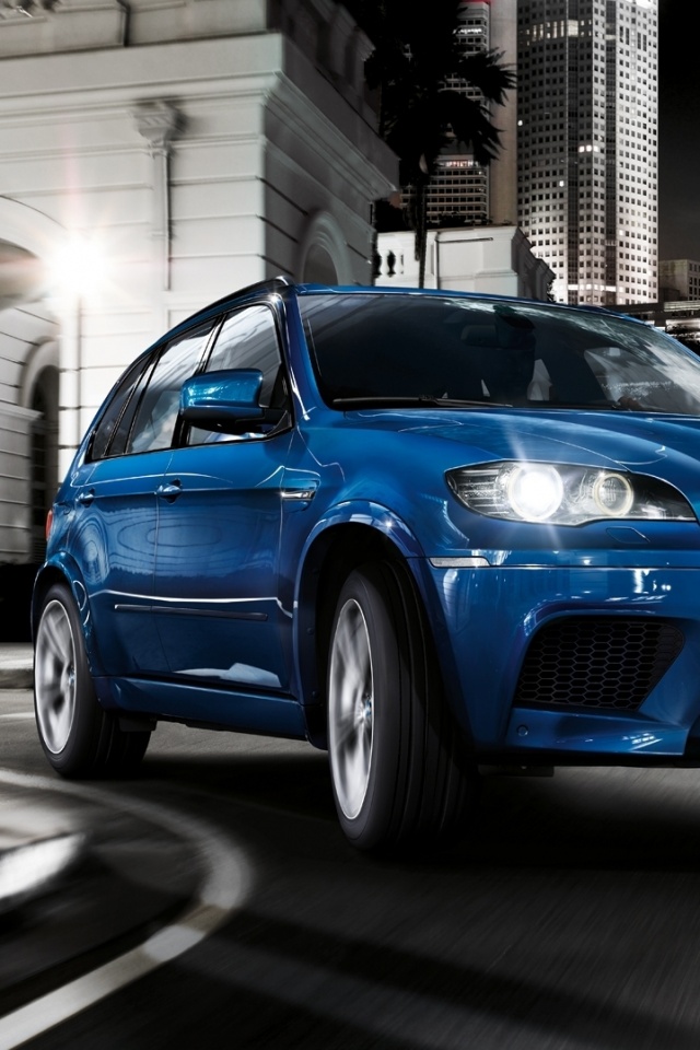 Синий кроссовер BMW обои