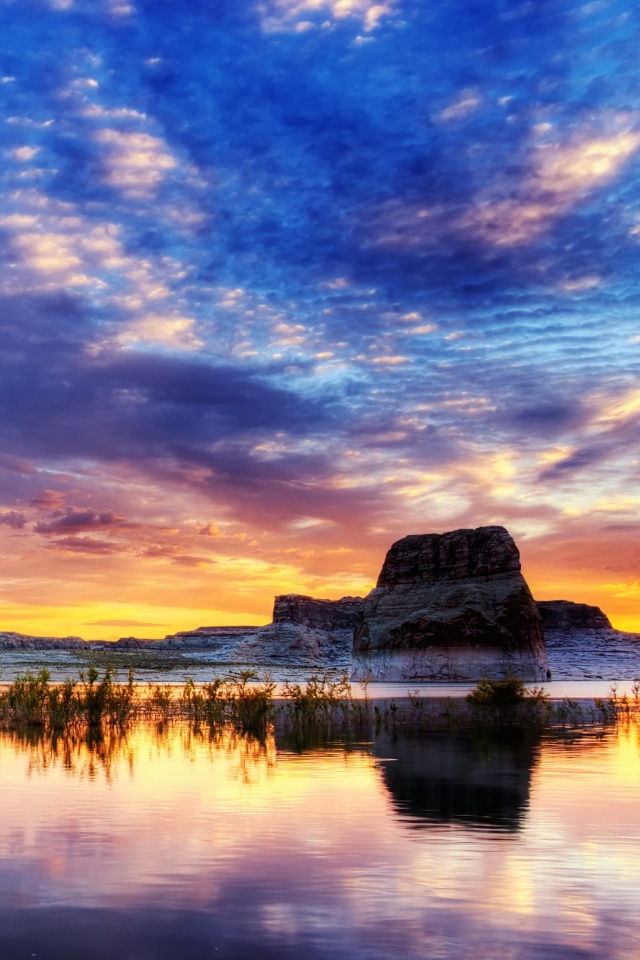 Горное озеро обои