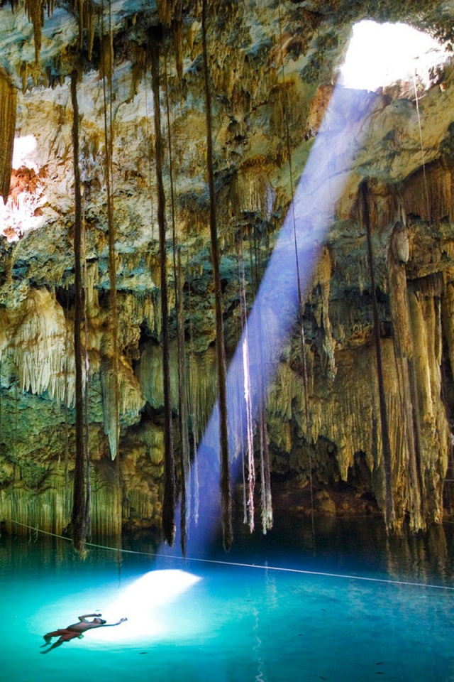 Пещера сталактитов обои