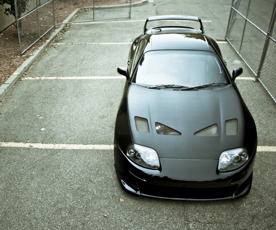 Мощный автомобиль обои