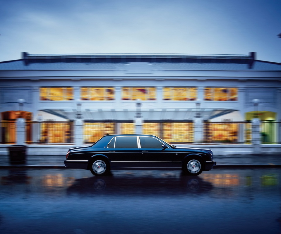 Бентли в городе обои