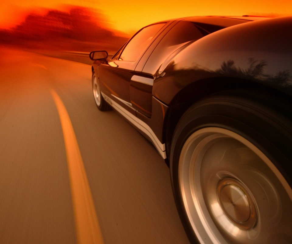 Авто на повороте обои