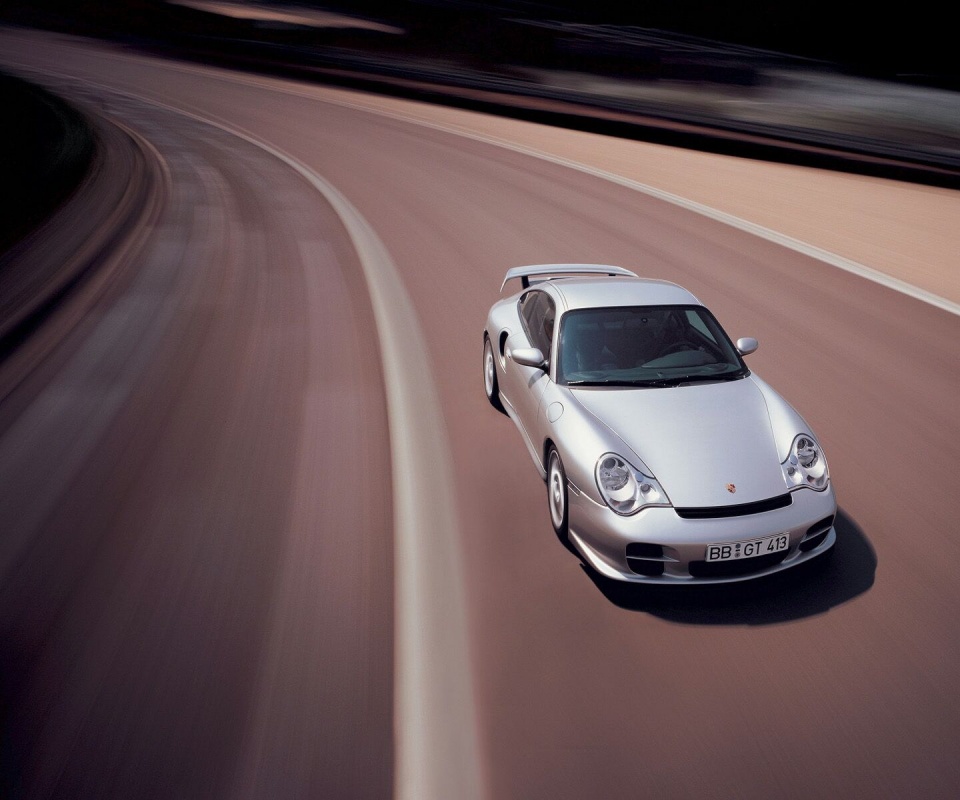 Порше на треке обои