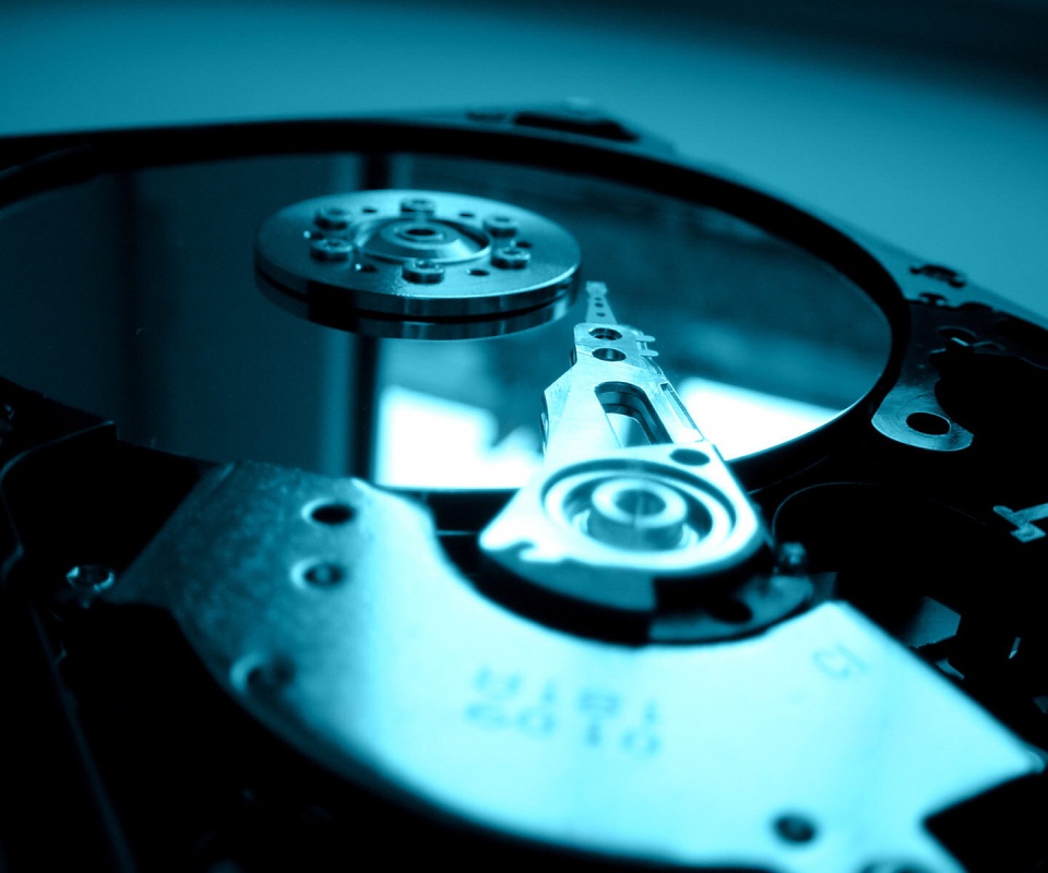 Разобранный жесткий диск обои
