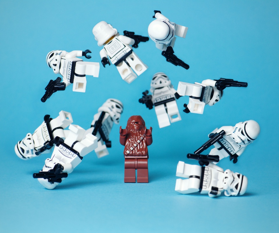 Чубака раскидывает имперских штурмовиков обои