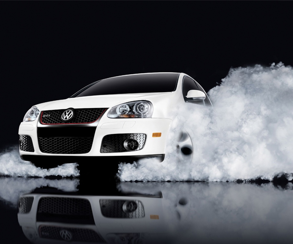 Буксующий белый Фольц обои