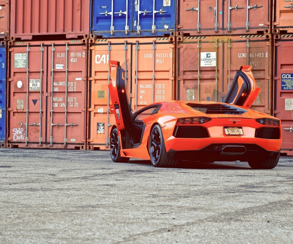 Оранжевый Авентадор обои