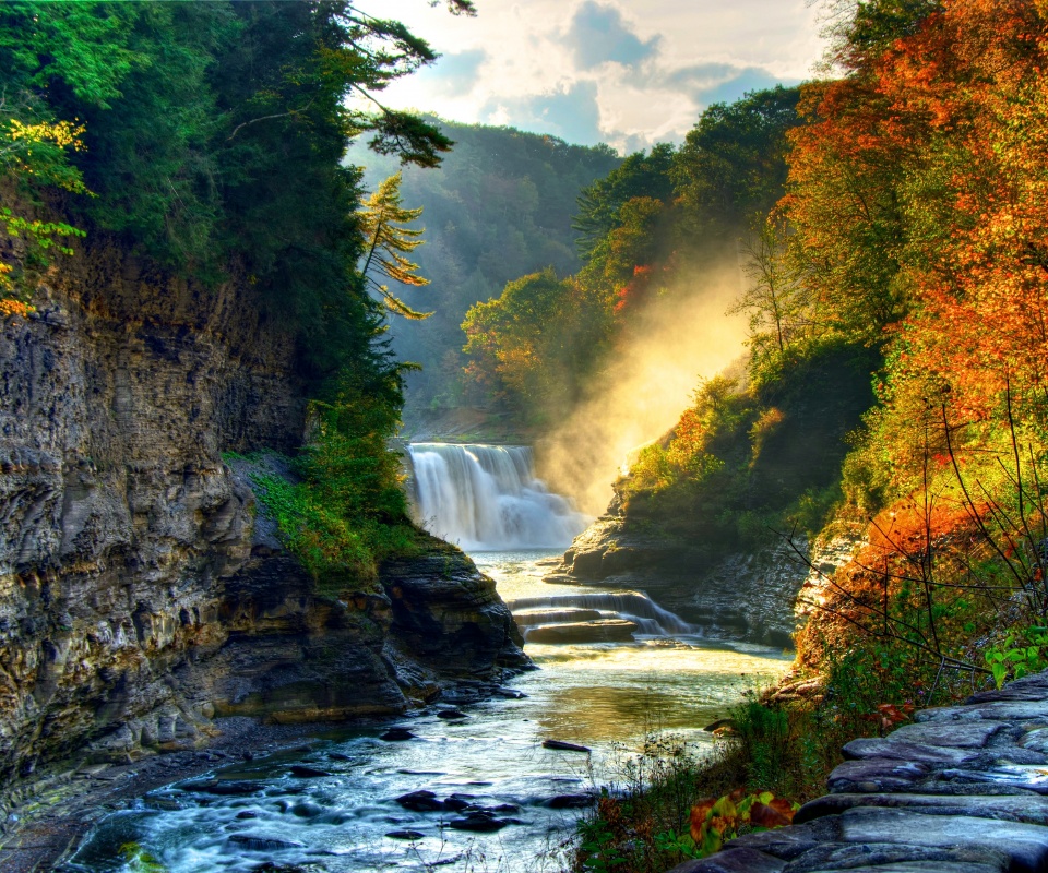 Скалистый водопад обои