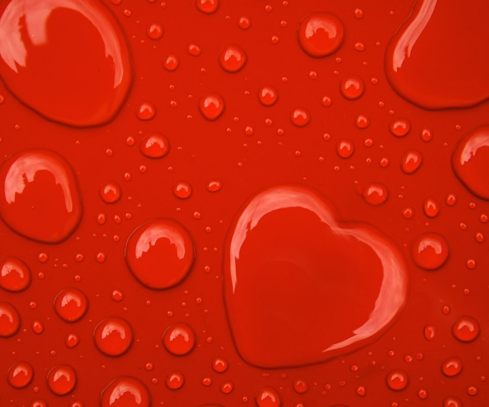 Капли на красном фоне обои