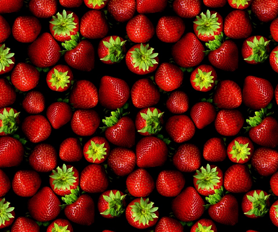 Сочная отличная клубника обои