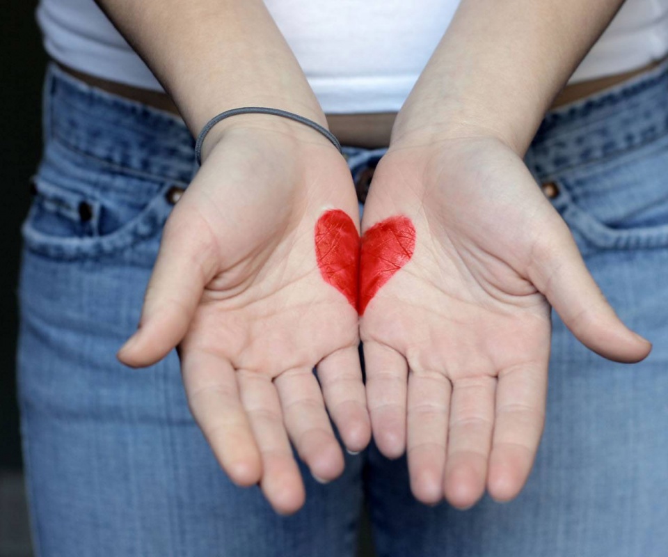 Нарисованное сердце обои