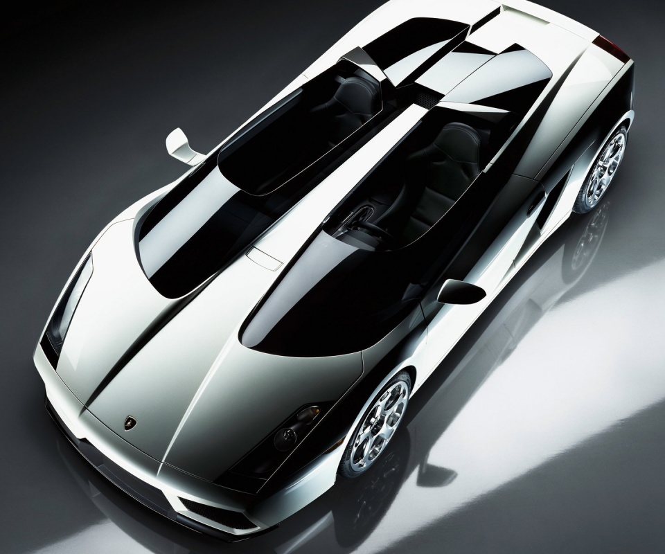 Светло-серый Lamborghini обои