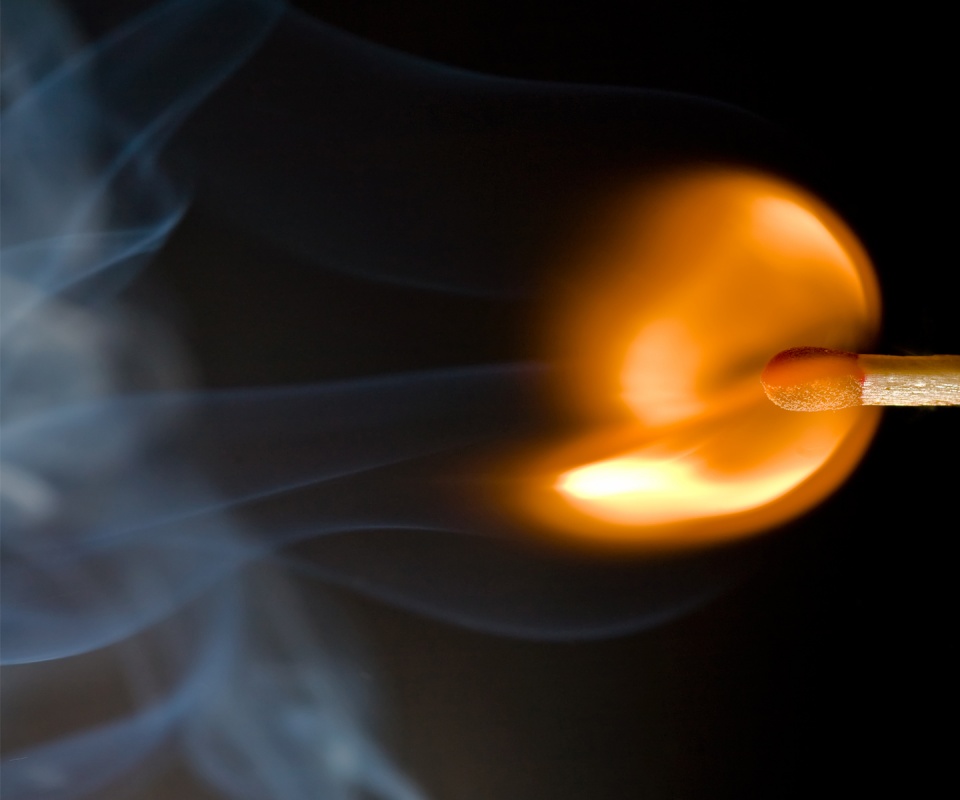 Горящая спичка обои