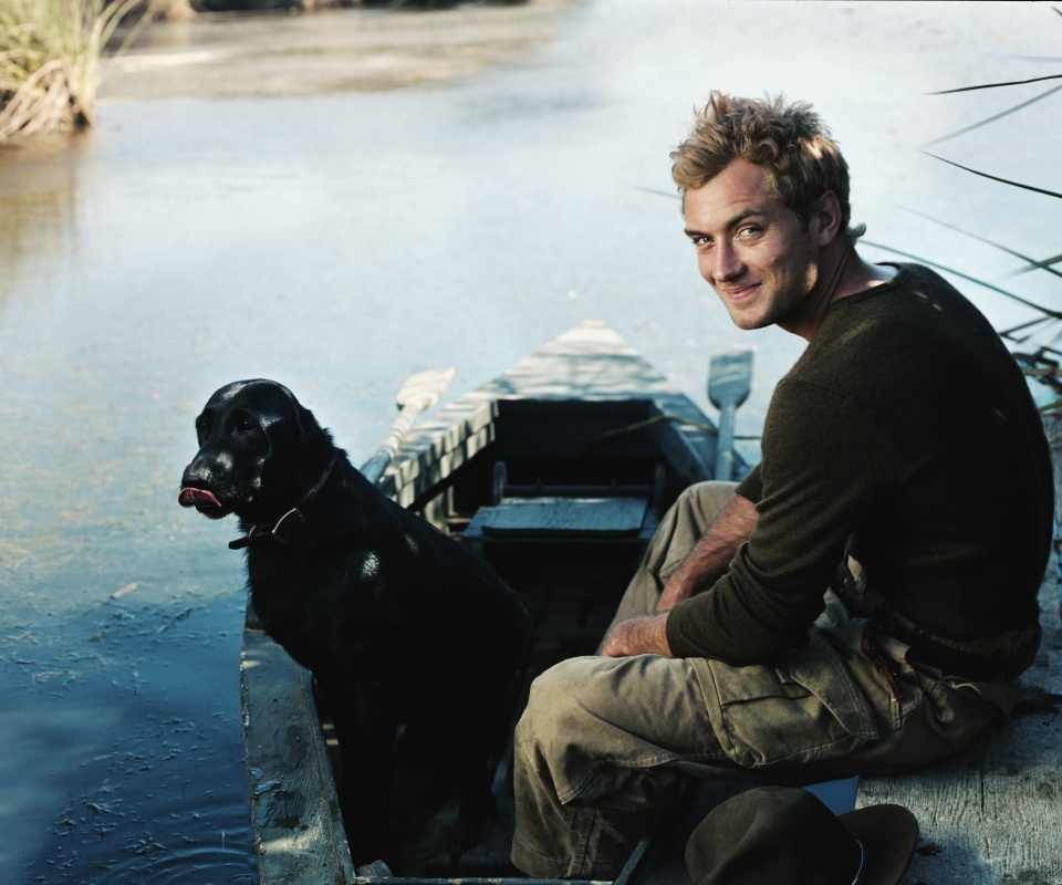 Джуд Лоу на лодке обои