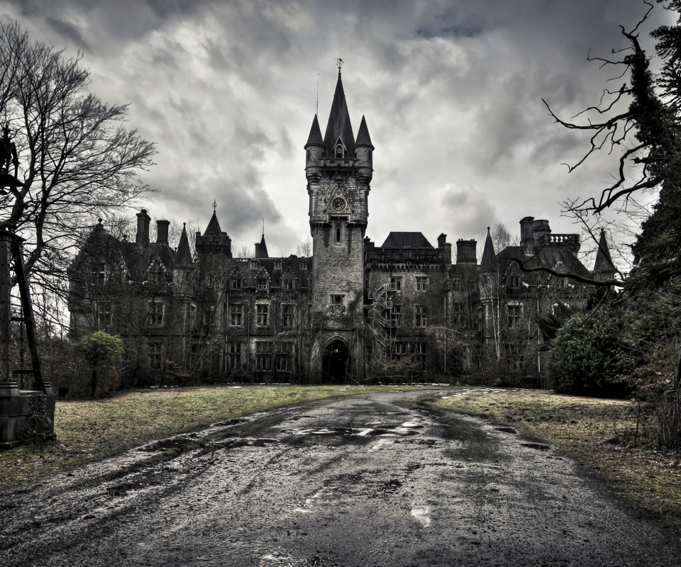 Разрушающийся замок обои