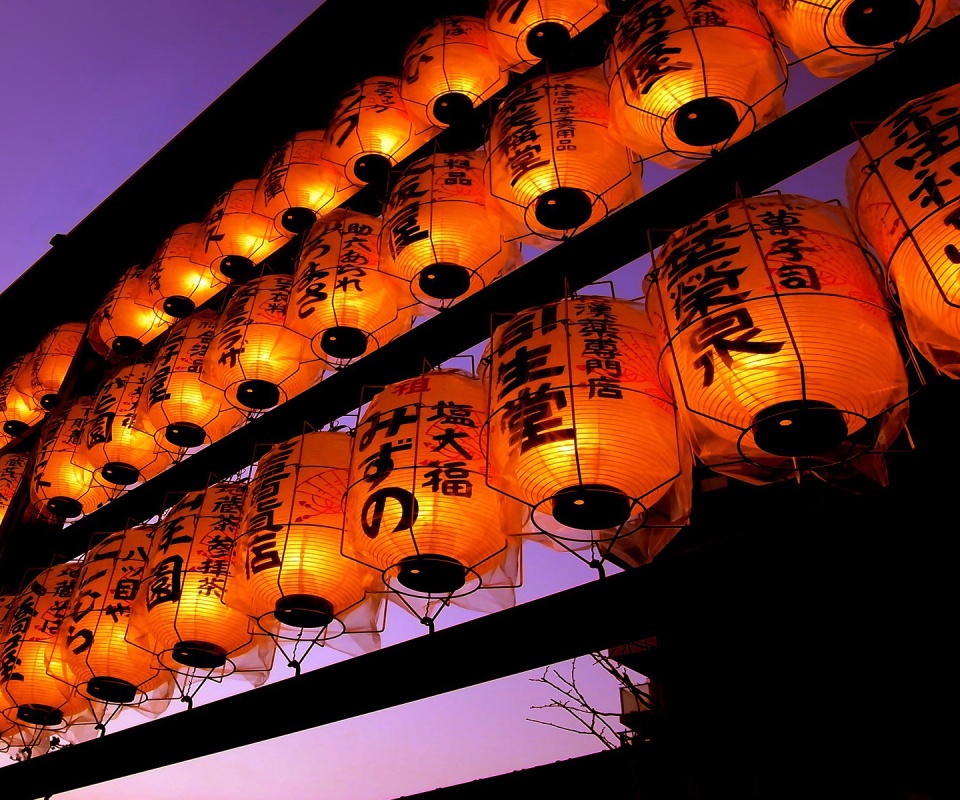 Японские фонарики вечером обои