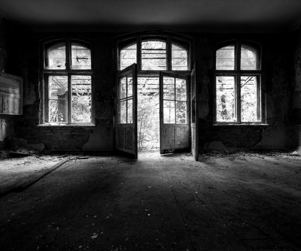 Комната в заброшенном здании обои