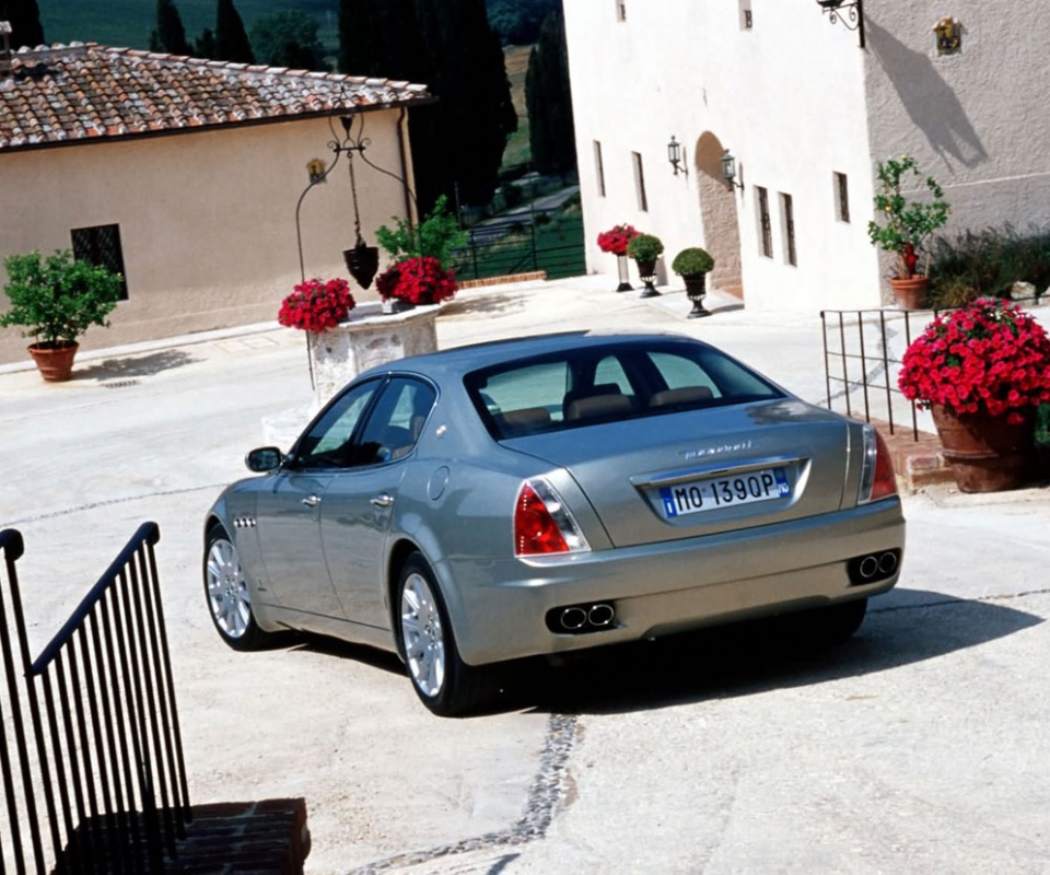 Maserati Quattroporte обои