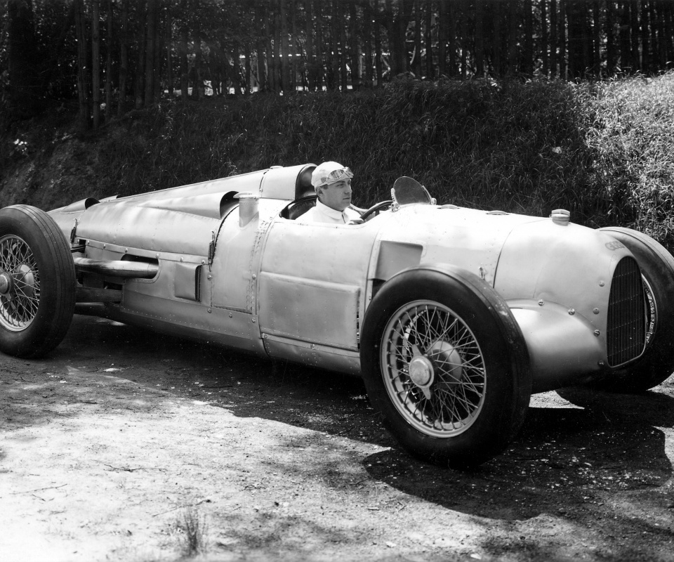 Старинный гоночный автомобиль обои