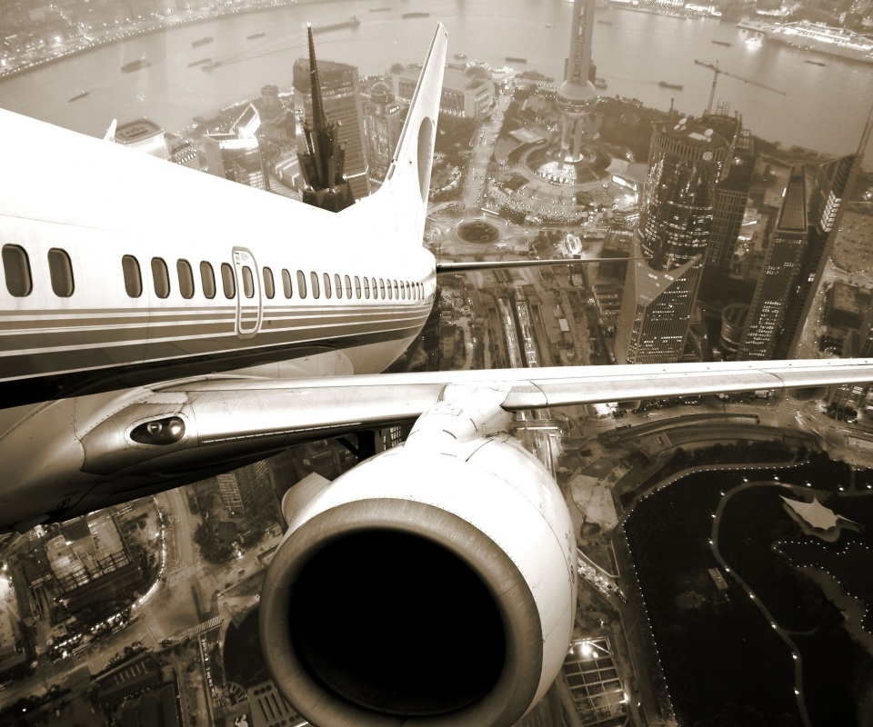 Взлет над городом обои