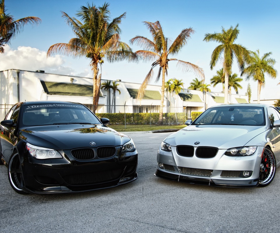 Чёрный и серебристый BMW обои