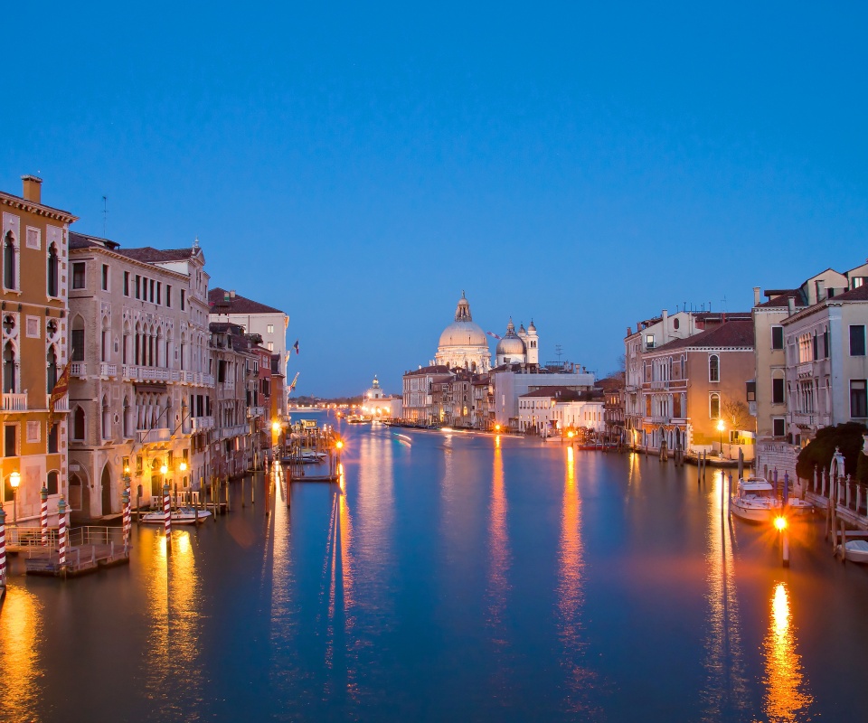 Канал в Венеции обои
