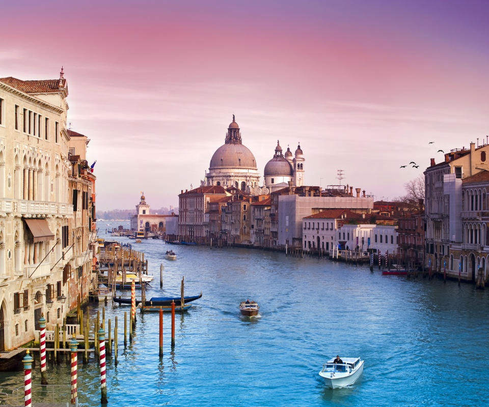 Канал в Венеции обои