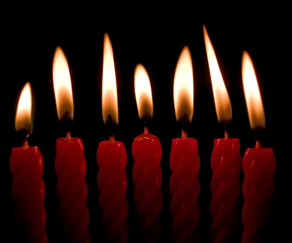 Красные свечи обои