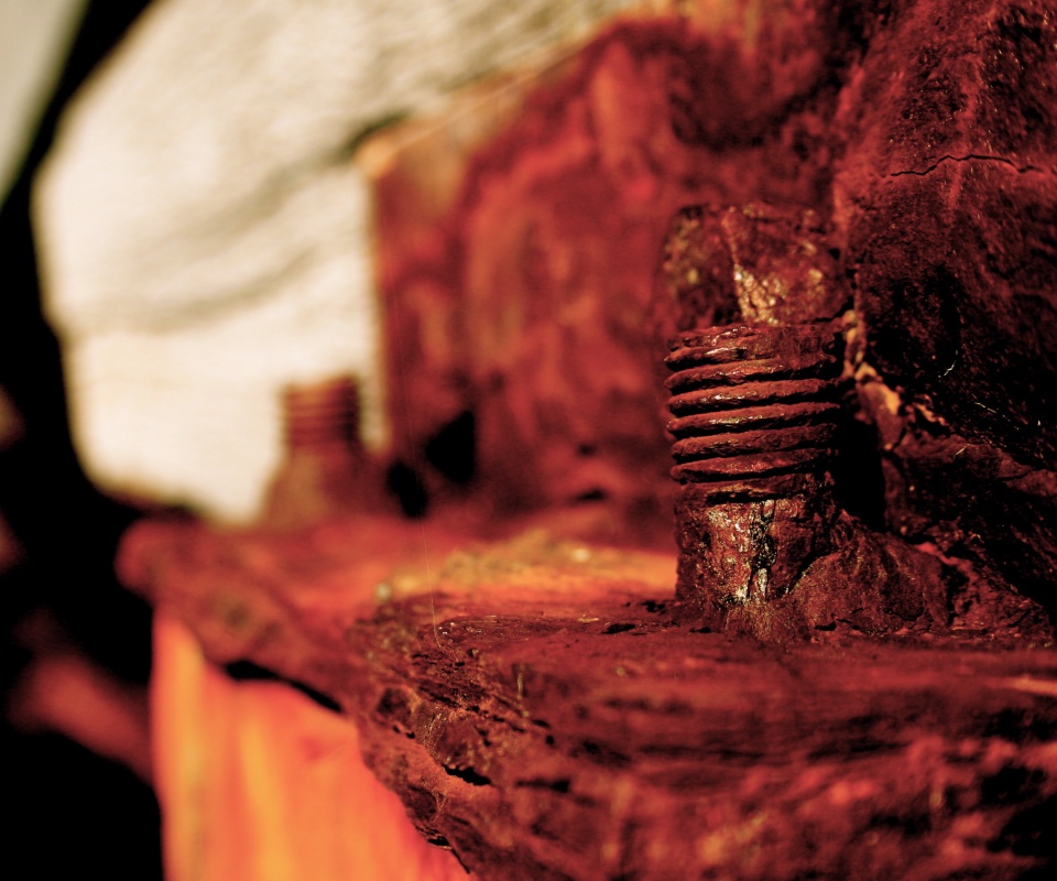 Проржавевшие болты обои