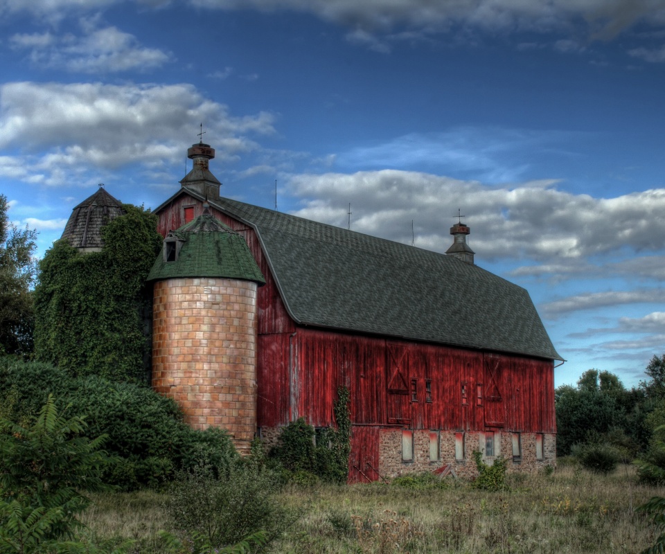 Старый красный амбар обои