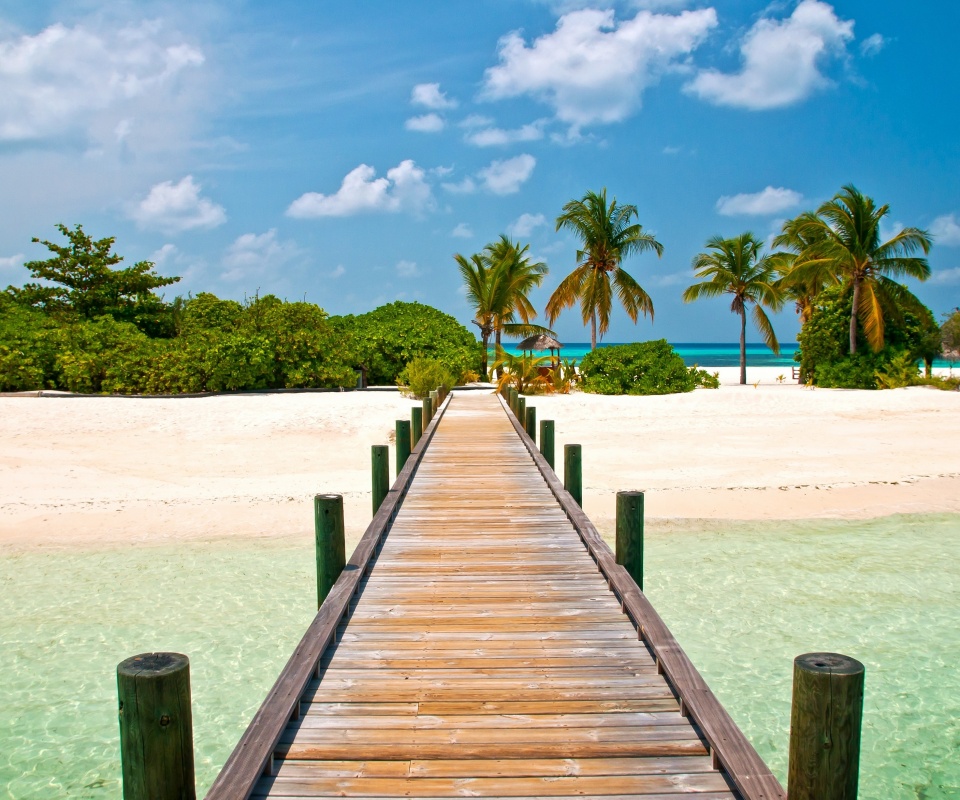 Пирс на тропическом острове обои