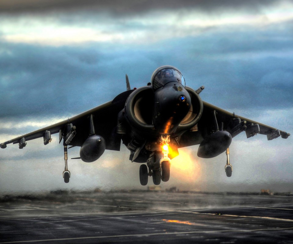 Истребитель на взлете обои