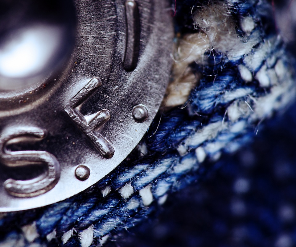 Заклепка на джинсах в макро обои