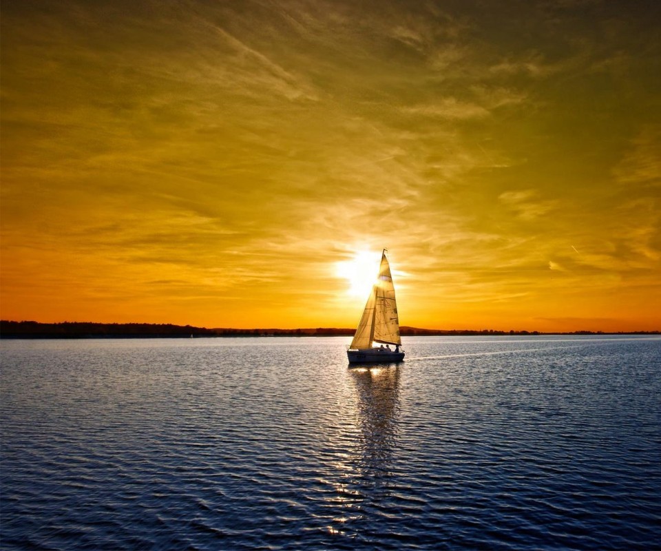 Яхта на закате обои