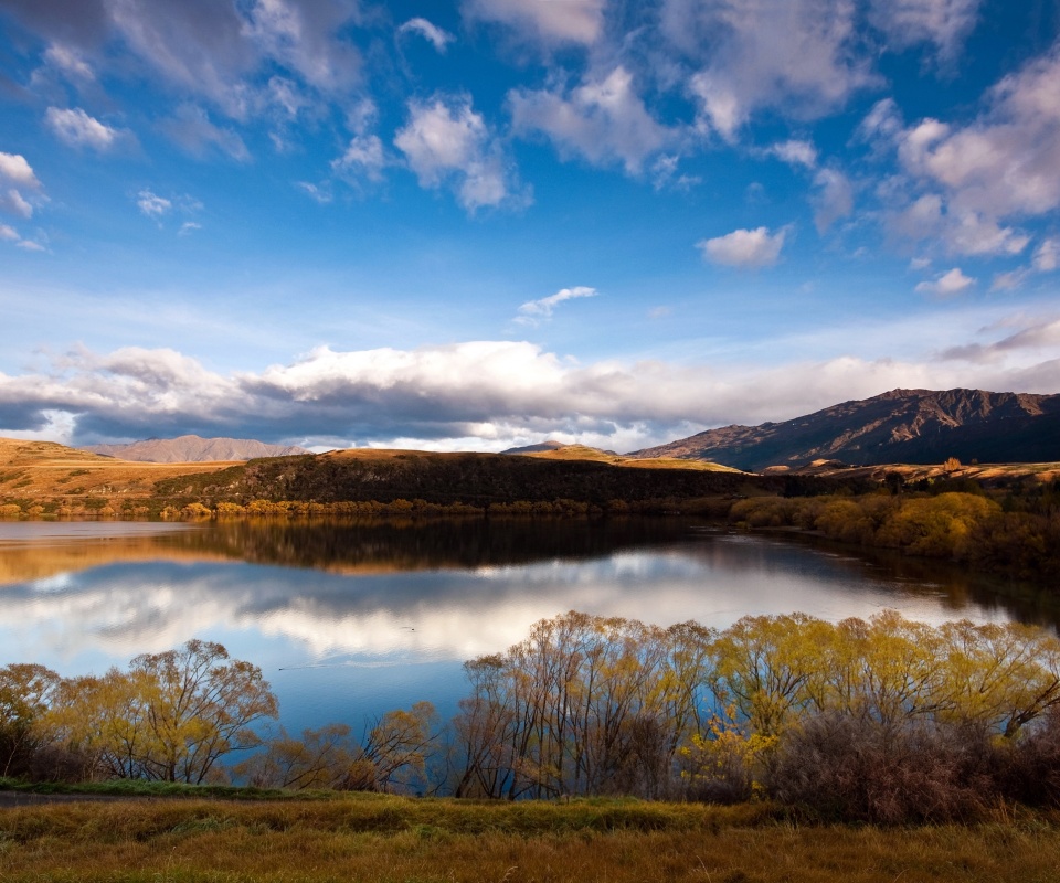 Живописное озеро обои