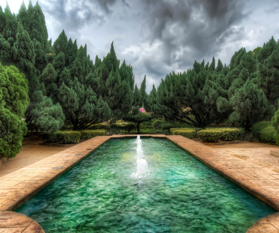 Фонтан в заповеднике обои